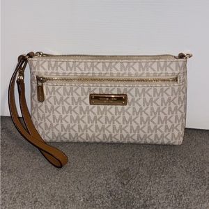 Michael Kors Wristlet